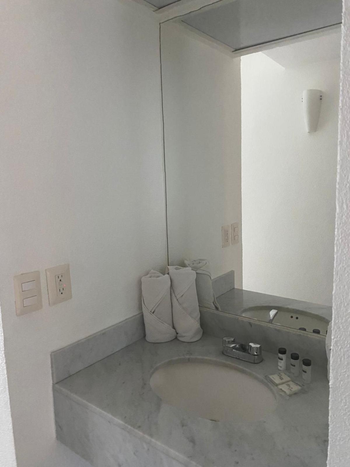 Hotel Pez Vela Мансанильо Экстерьер фото